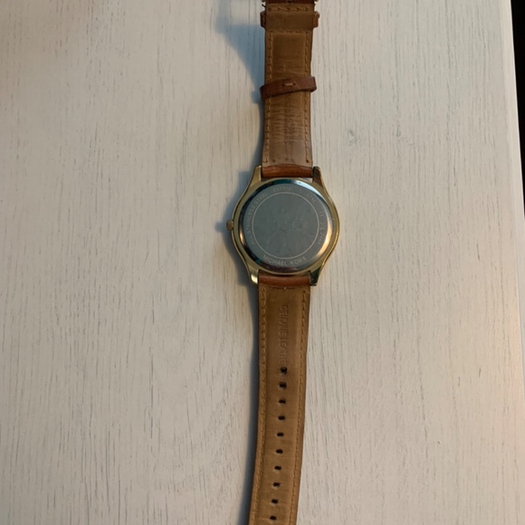 Watches - Picture 10 of 16